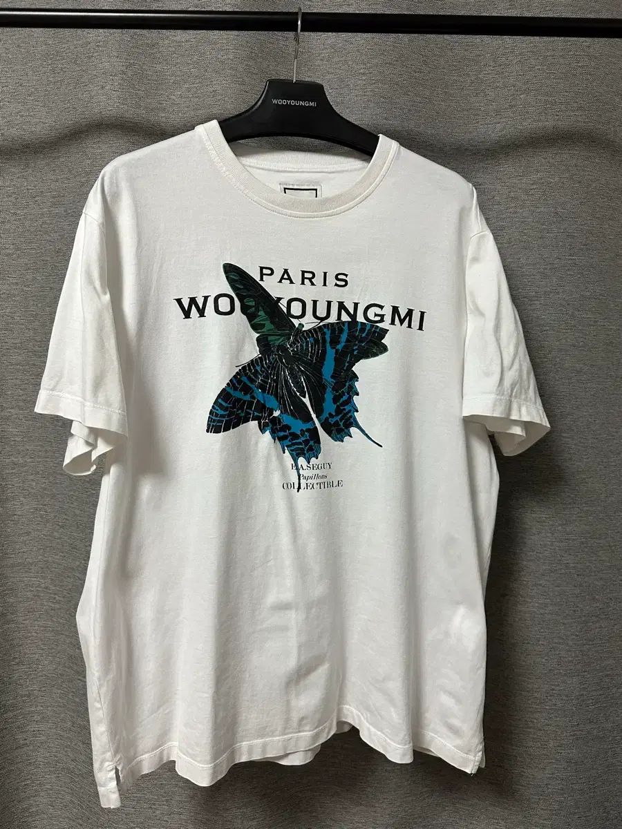 WOOYOUNGMI ウーヨンミ 蝶 前面ロゴ 半袖 白 (48)