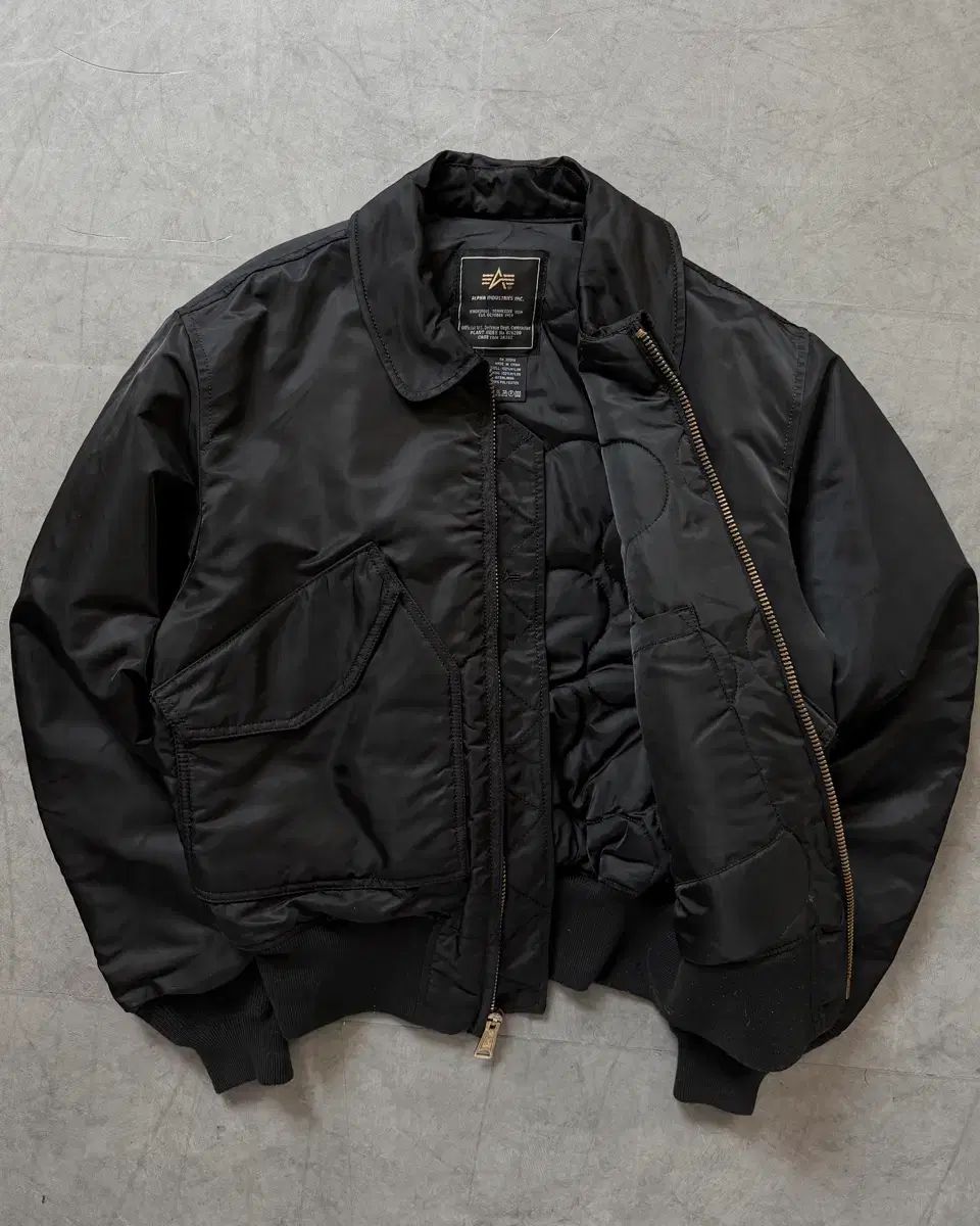 Alpha Industries アルファ インダストリー CWU-45 ジャケット 黒 COLOR