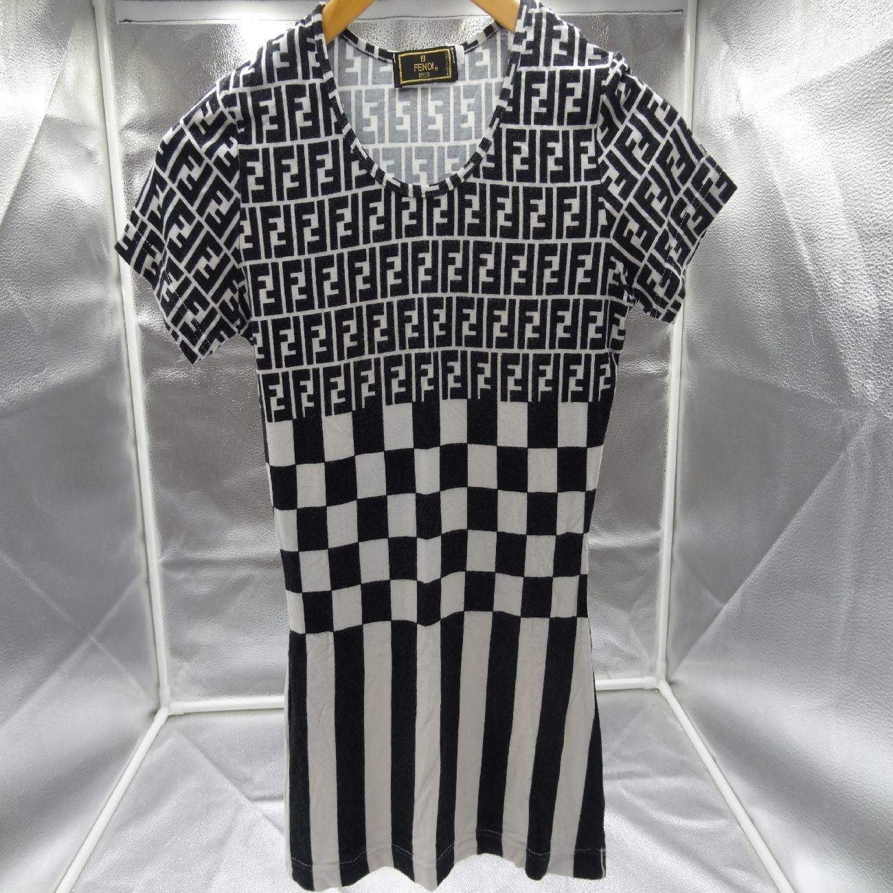 FENDI フェンディ 半袖Tシャツ チェック柄 ブラック ホワイト