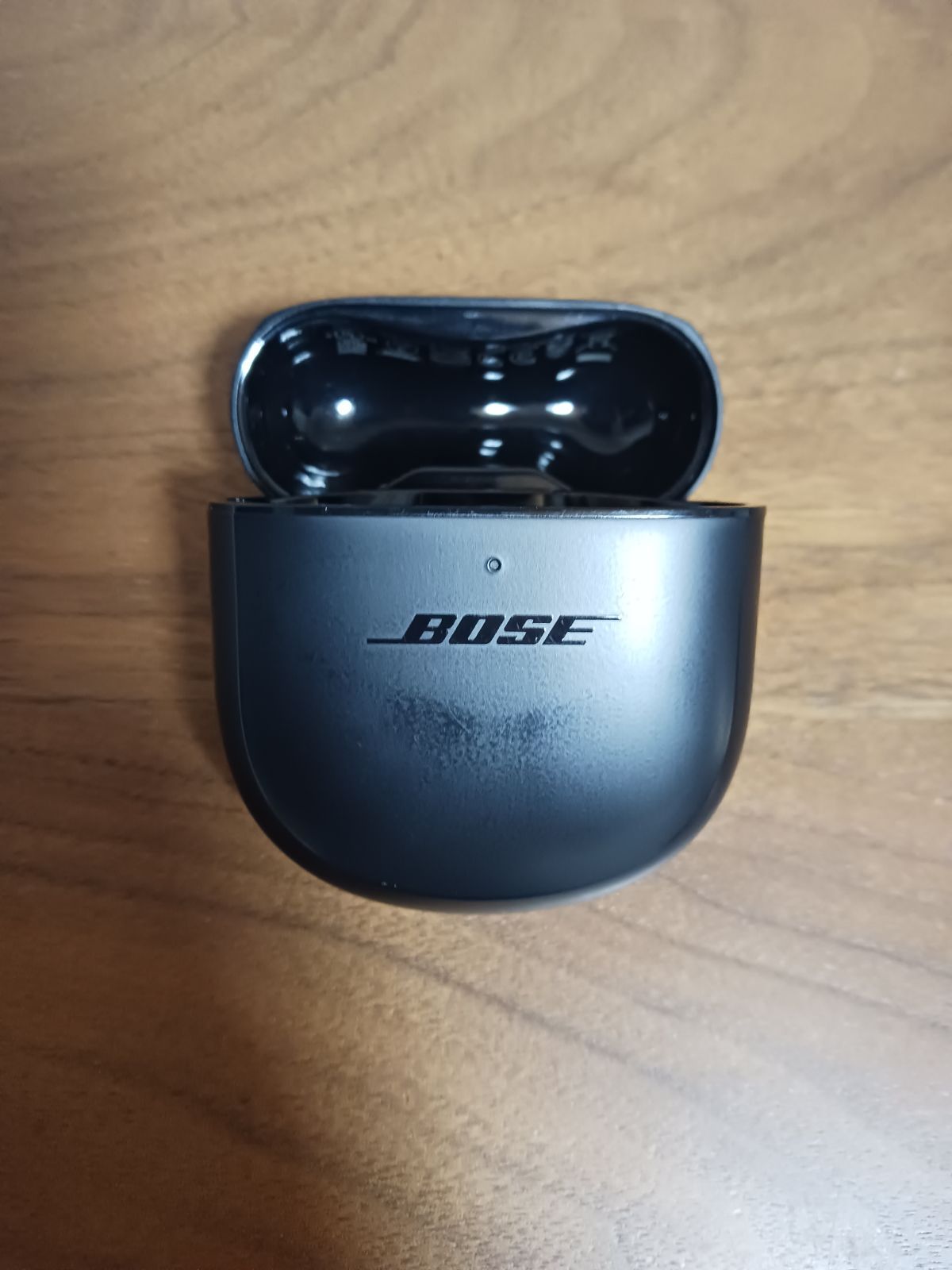 美品 Bose QuietComfort Earbuds II 充電ケースのみ ブラック - メルカリ