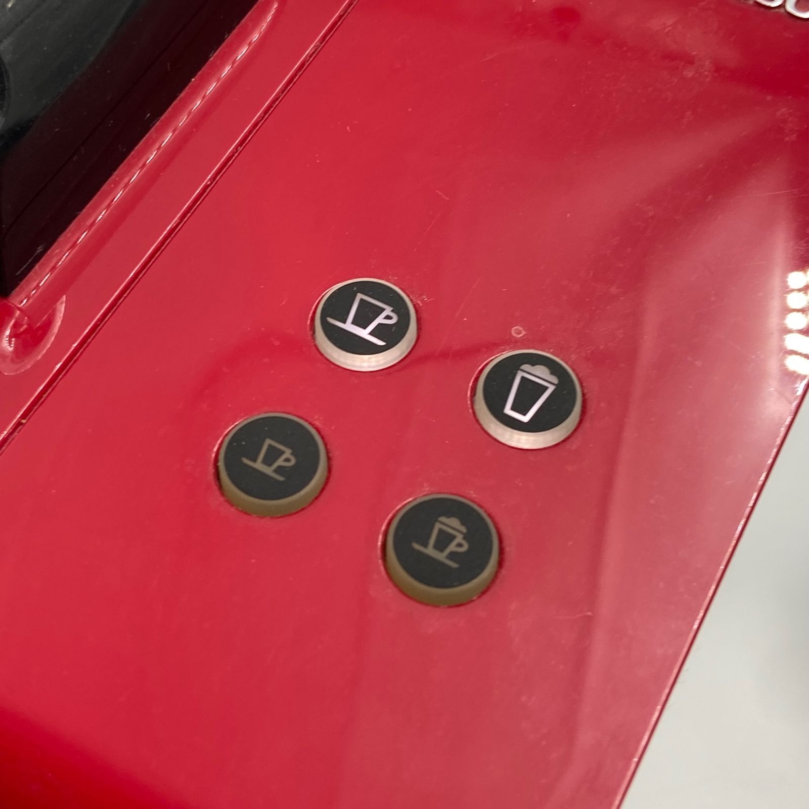 ネスプレッソ コーヒーメーカー F411 レッド ラティシマプラス 2013年