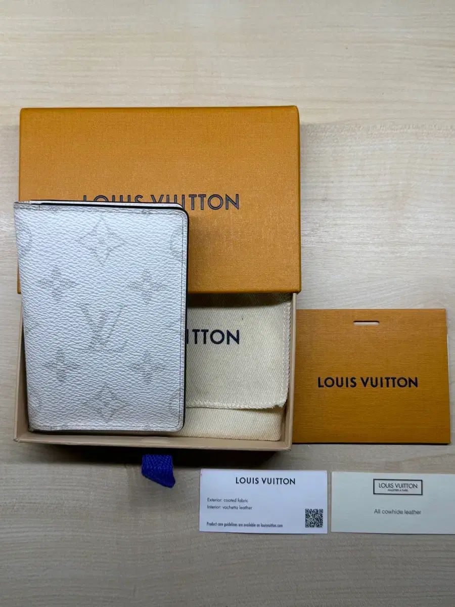 Louis Vuitton ポケット オーガナイザー タイラマ オプティック 白