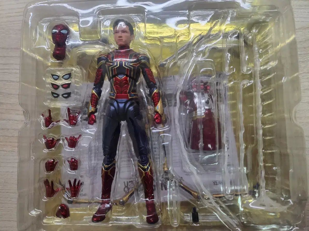 shf アイアン スパイダーマン
