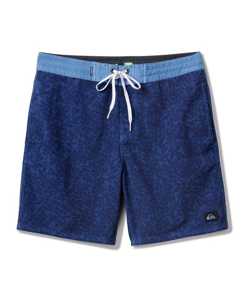 クイックシルバー メンズ 水着 ハーフパンツ・ショーツ ショートパンツ シルク Quiksilver Mens Surfsilk StreetTrunk 18 Boardshorts Copen blue ブルー