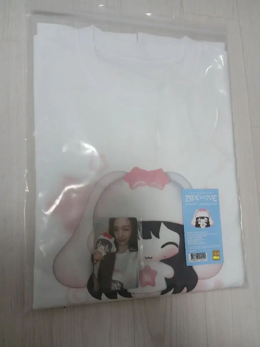 IVE（アイヴ） Tシャツ
