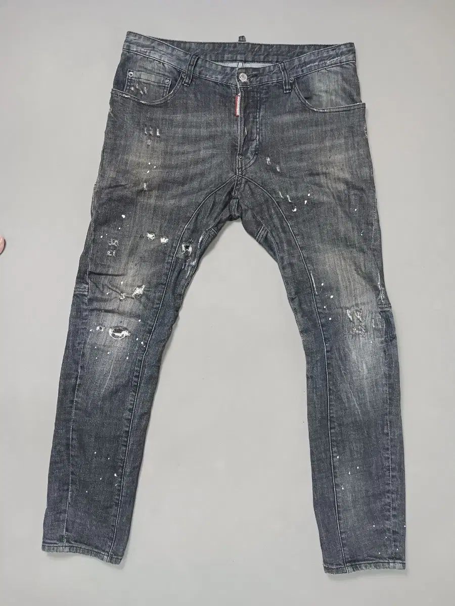 34 DSQUARED2 ブラック ウォッシュ バイカーデニム