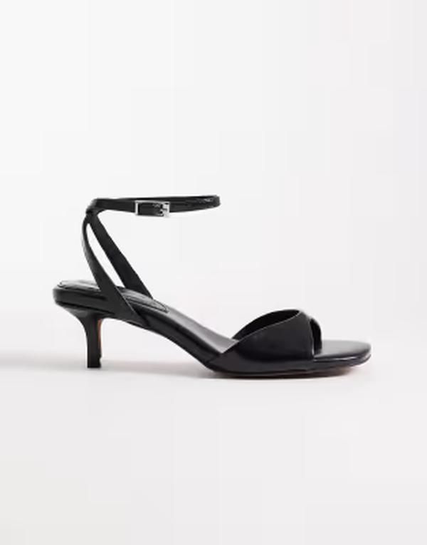 エイソス レディース シューズ サンダル ヒール ASOS DESIGN Wide Fit Heartfelt barely there kitten heel sandals Black ブラック