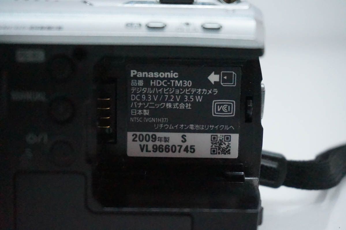 中古】Panasonicパナソニック HDC-TM30 ハイビジョンデジタルビデオ