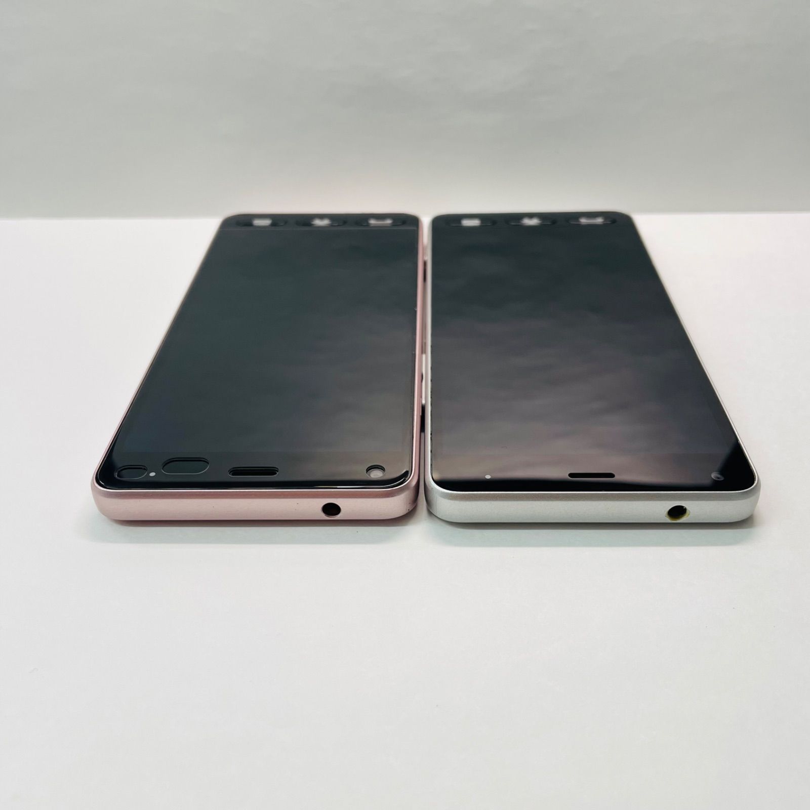 かんたんスマホ 705KC SIMフリー 2台セット 中古 - メルカリ