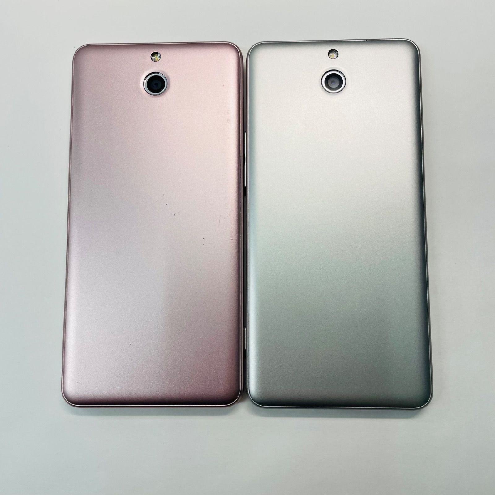 かんたんスマホ 705KC SIMフリー 2台セット 中古 - メルカリ