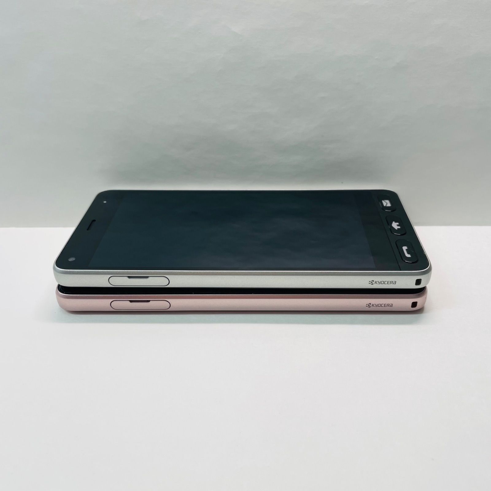 かんたんスマホ 705KC SIMフリー 2台セット 中古 - メルカリ