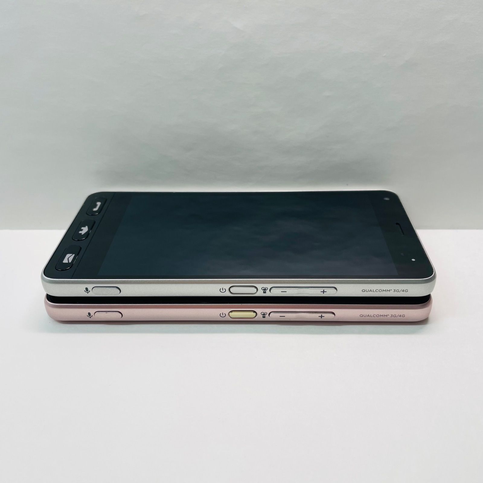 かんたんスマホ 705KC SIMフリー 2台セット 中古 - メルカリ