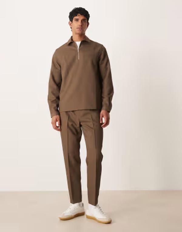 エイソス メンズ ボトムス カジュアルパンツ ASOS DESIGN tapered twill pants part of a set Khaki カーキ