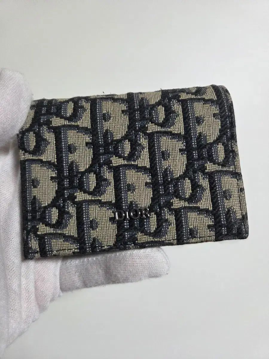100% 正規品 ディオール オブリーク ビーズ ビジネス トレカホルダー 30,977円