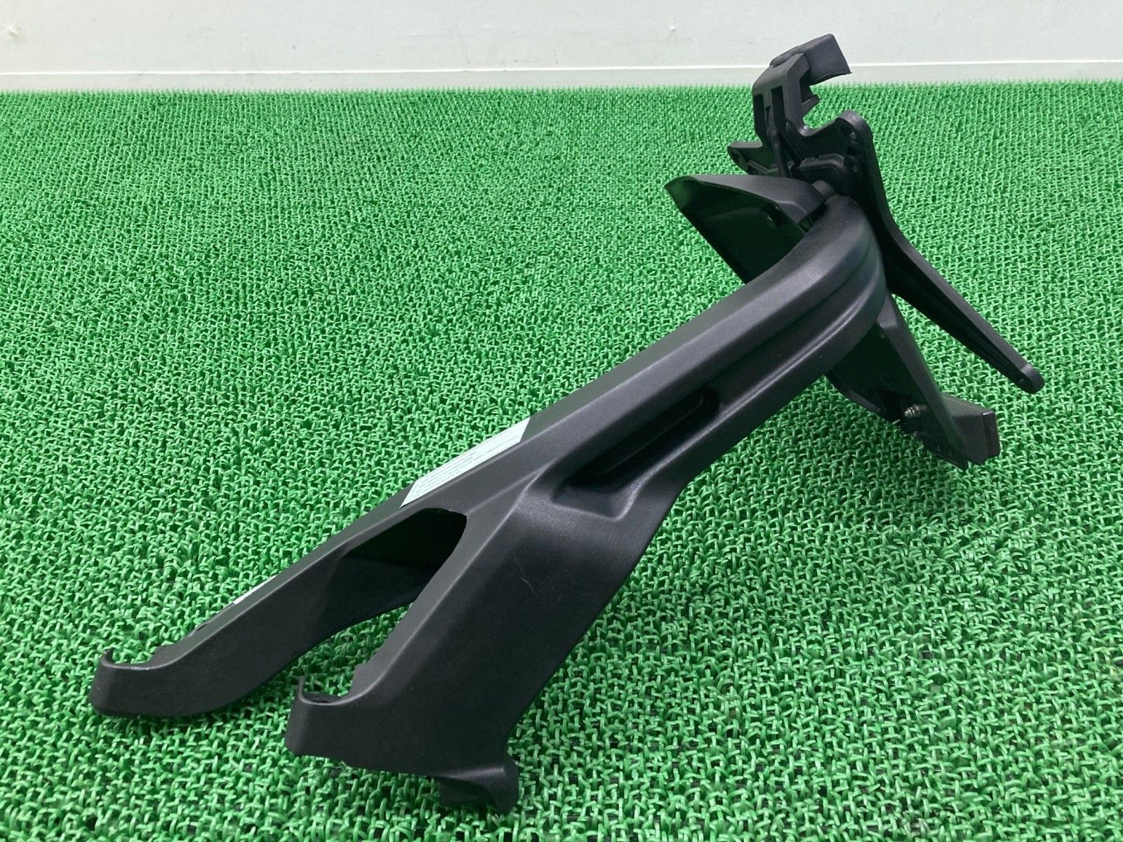 スクランブラーアイコン リアフェンダー 460.1.D98.1A ドゥカティ 純正 中古 nZ スクランブラーアイコン リアフェンダー 460.1.D98.1A ドゥカティ 純正