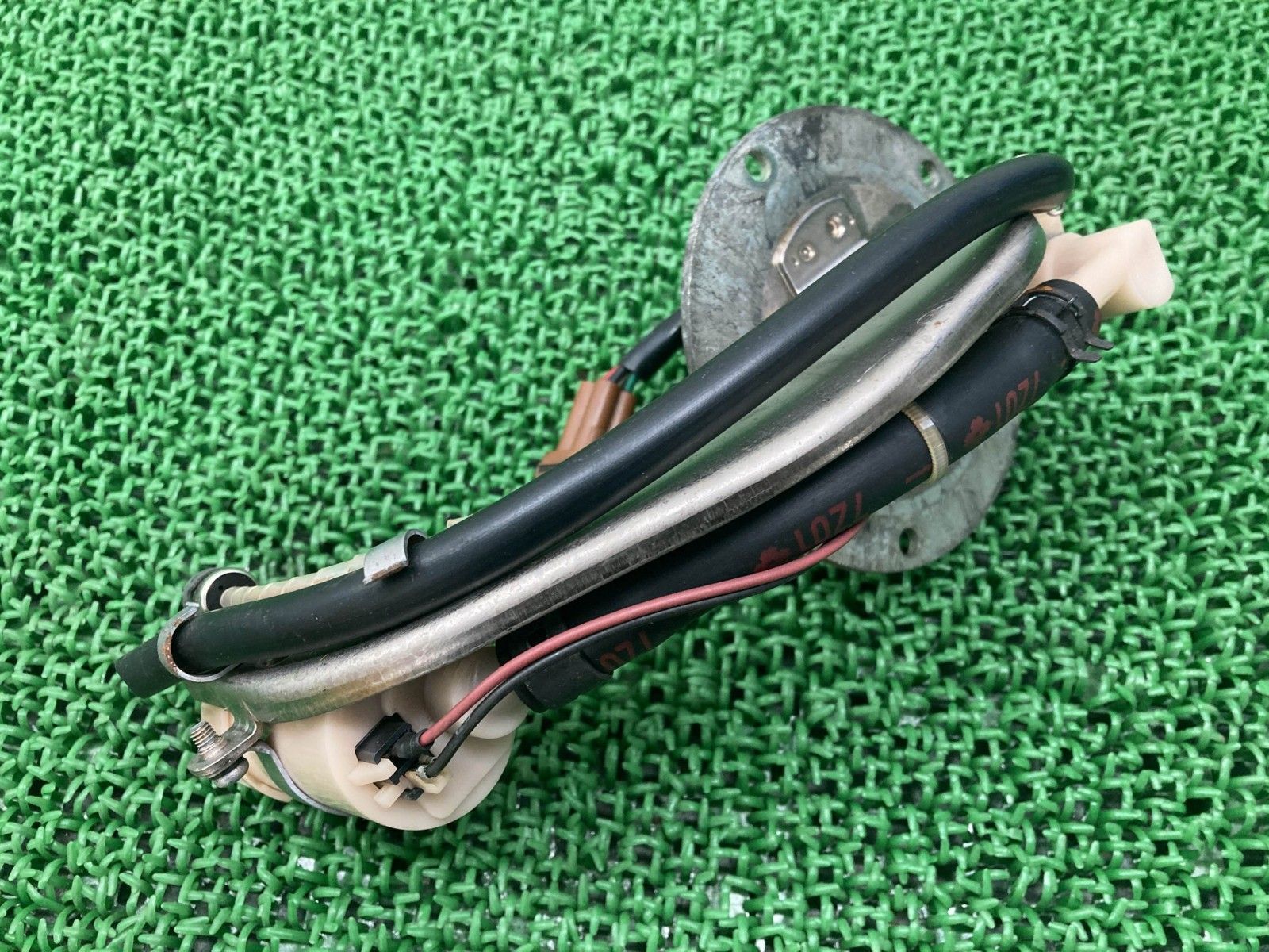 ST250E フューエルポンプ 26G スズキ 純正 中古 NJ4CA フューエル