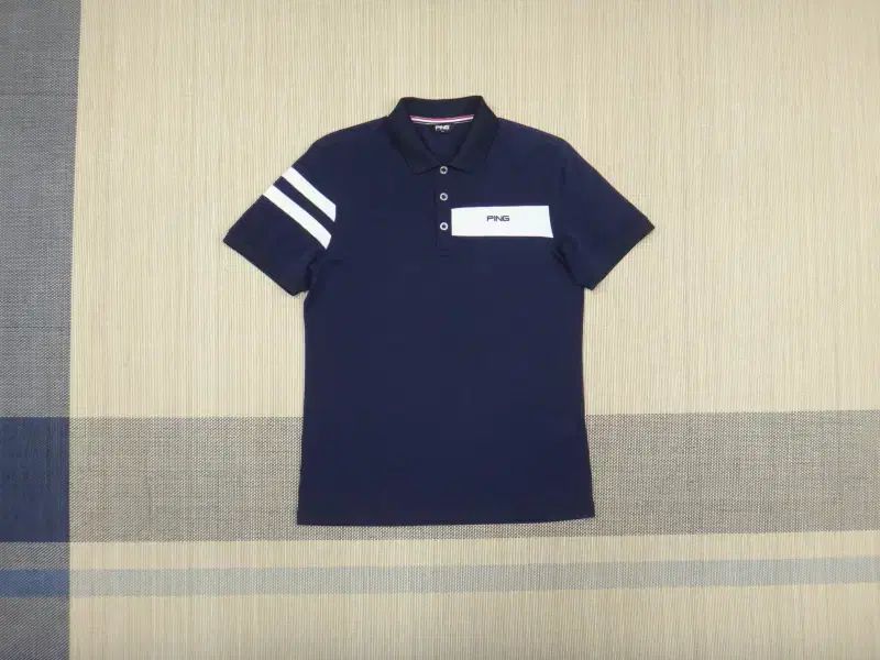 (100) 핑 メンズ KARA（カラ）半袖 Tシャツ ネイビー