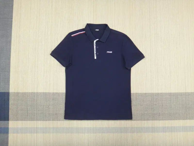 (100) Ping LINE Point レタリング KARA(カラ) Tシャツ