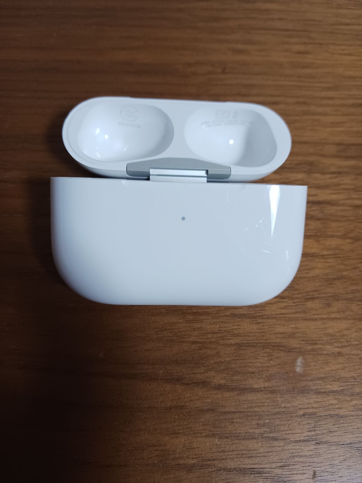 正規品）Apple AirPods Pro 第2世代 充電ケースのみ USB-C A2968 純正
