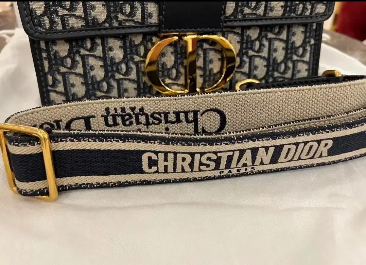 ディオール 長さ調節 刺繍 ロゴ リング ショルダーバッグ ストラップ
