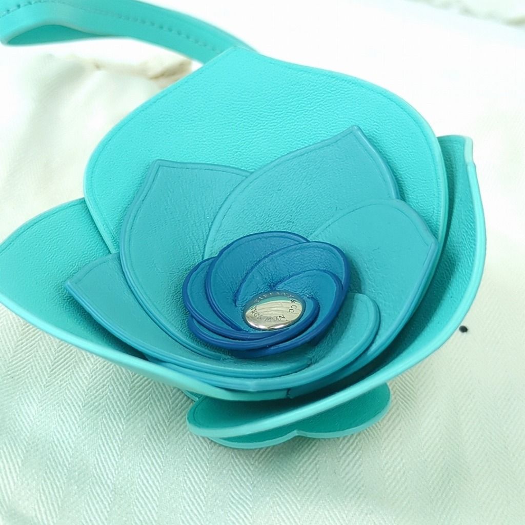 TIFFANY&Co. ティファニー フラワー バッグチャーム スペイン製 - メルカリ