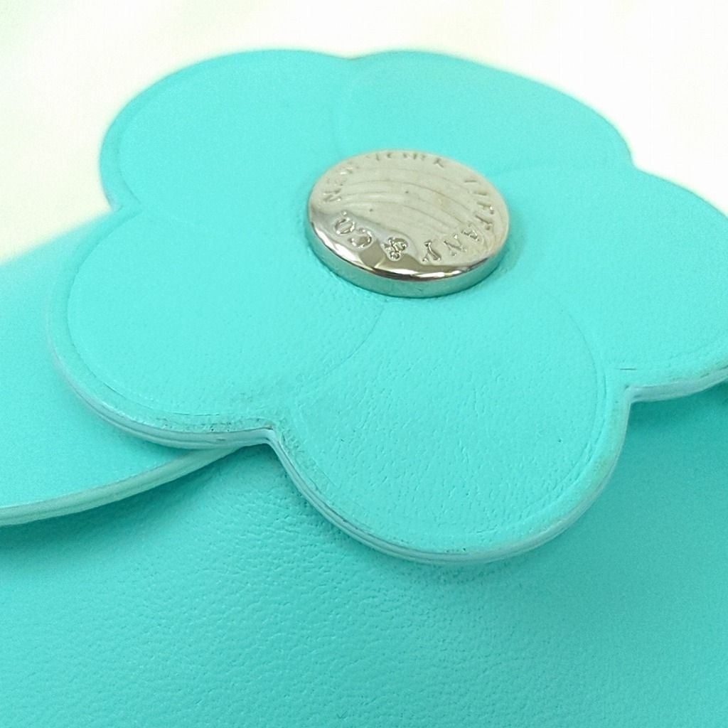 TIFFANY&Co. ティファニー フラワー バッグチャーム スペイン製 - メルカリ