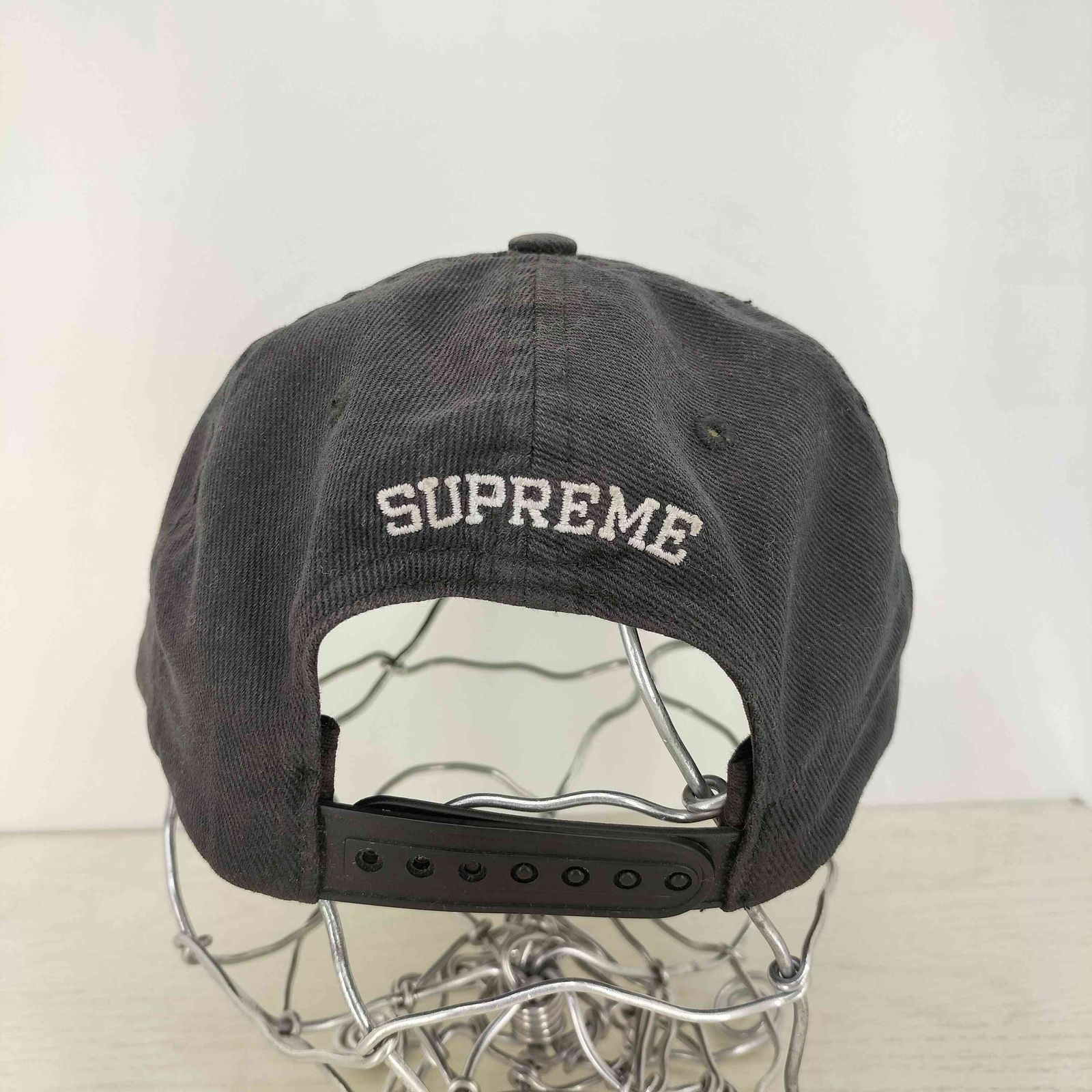 シュプリーム Supreme 18ss Friends 6-Panel 刺繍デニムキャップ