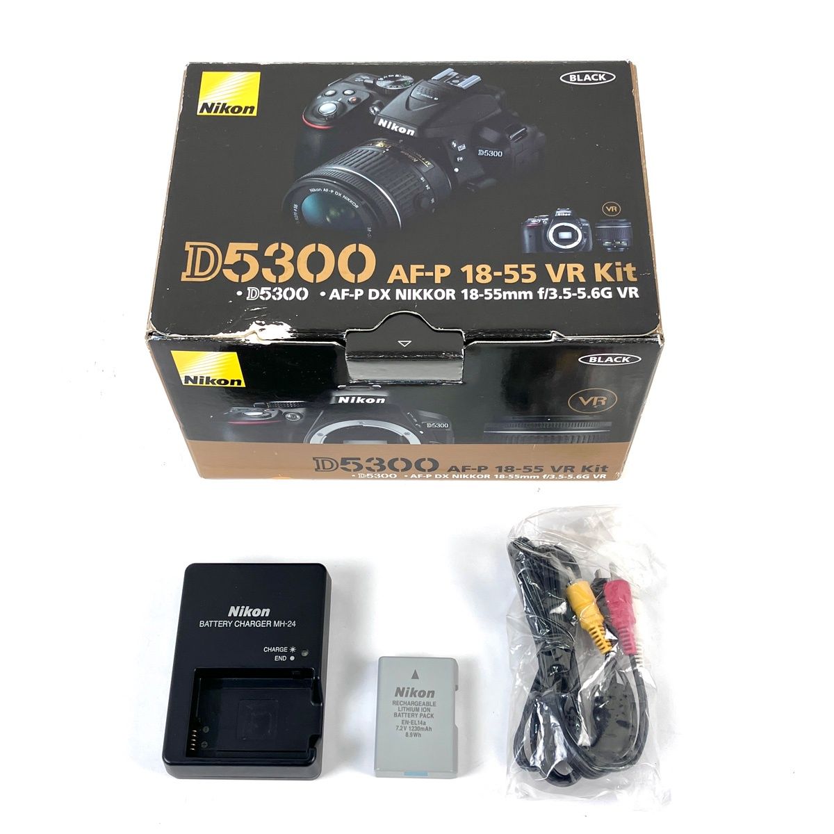 デジタル一眼　Nikon D5300ボディ☆おまけ付き ニコン Nikon D5300 ボディ ブラック デジタル 一眼レフカメラ 【中古