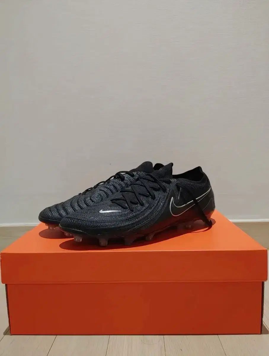 NIKE FANTOM gx2 エリート AG サッカーシューズ 出品