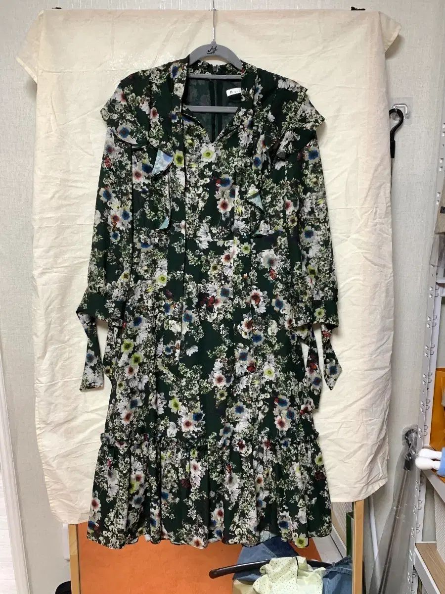 イッミシャ フラワー パータン ロング ONE PIECE S