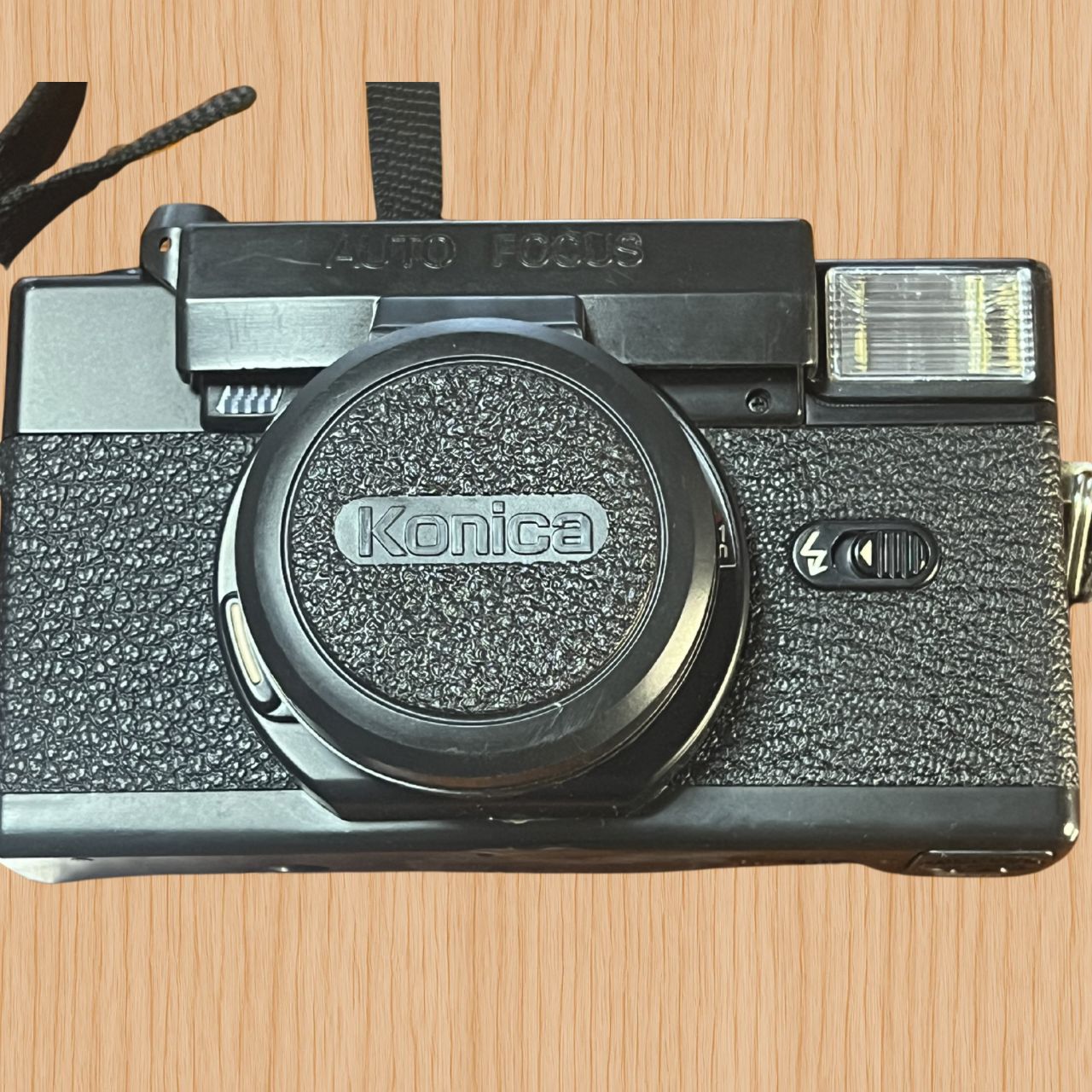 Konica C35 RIFA2 オートフォーカス フィルムカメラ レンズ付き - メルカリ