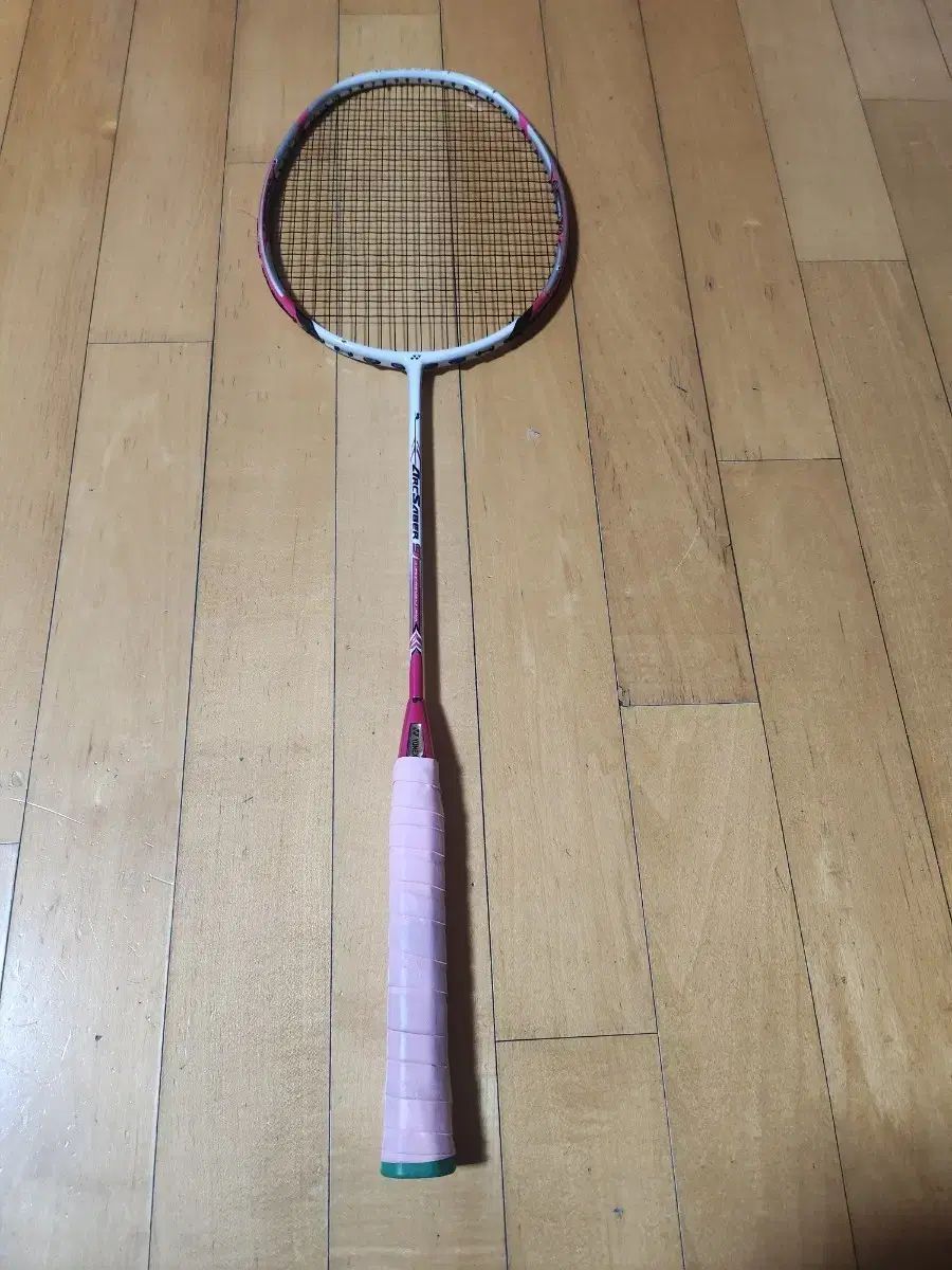 YONEX ヨネックス アークス セイバー9