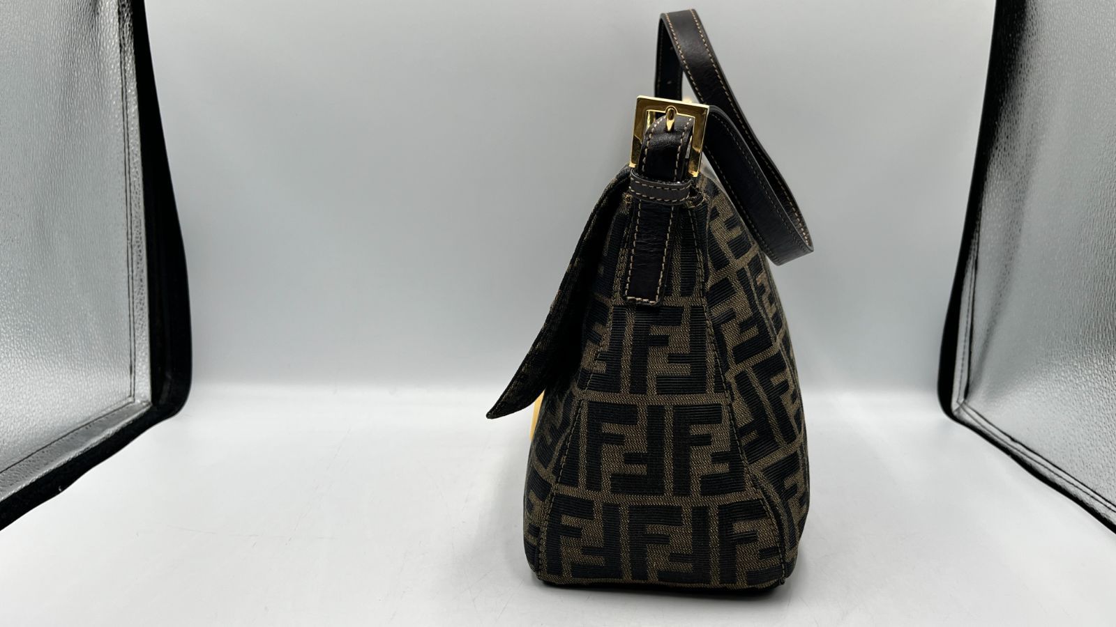 ☆美品☆FENDI フェンディ ズッカ柄 ブラウン マンマバケット