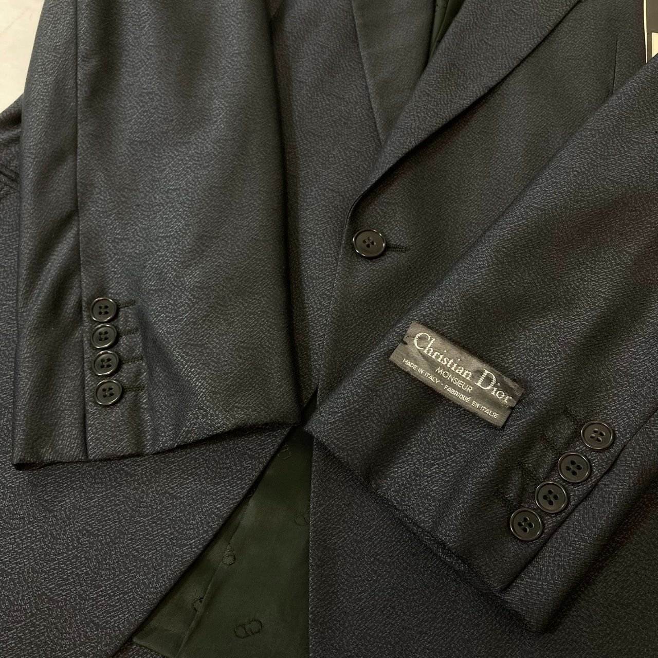 美品 クリスチャンディオール Christian Dior MONSIEUR ハンガー付き 美品 クリスチャンディオール Christian Dior MONSIEUR ハンガー付き