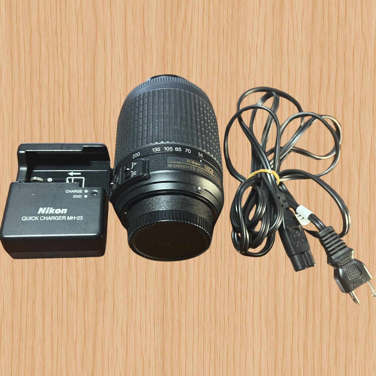 Nikon D5000 AF-S DX NIKKOR 18-55mm VR 55-200mm VR ダブルレンズ