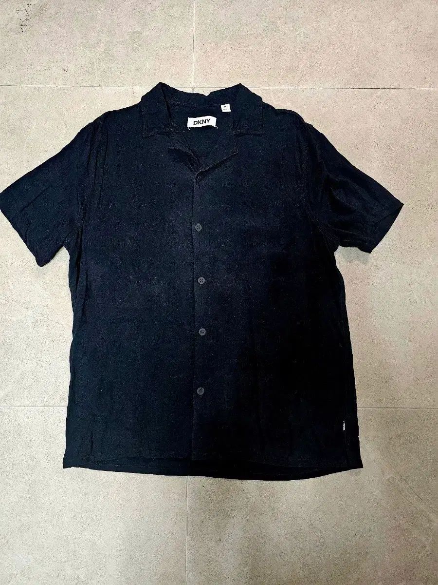 DKNY ブラック 半袖 シャツ M