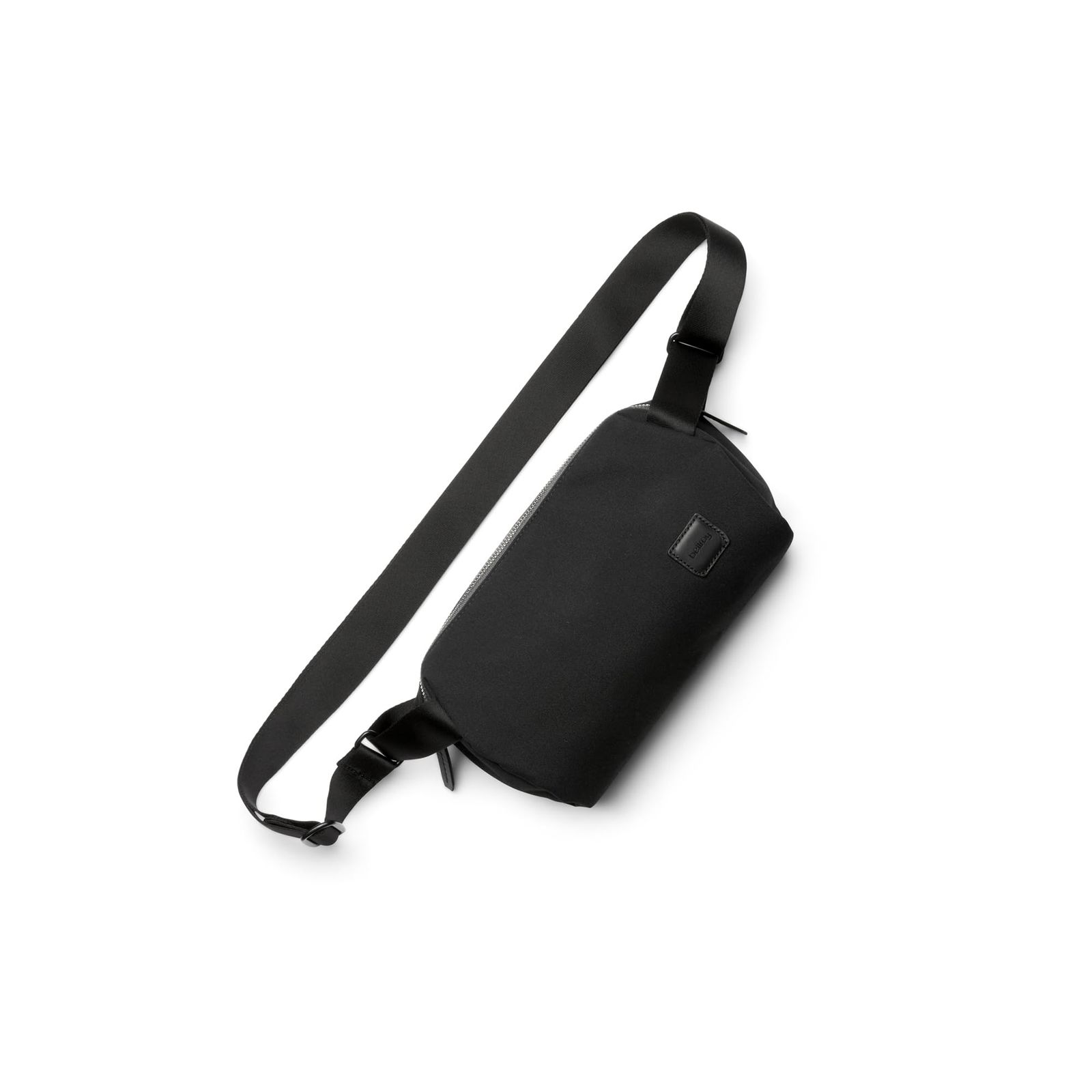 新品 [Bellroy] Classic Sling 容量3Lのミニマルなボディバッグ 普段使いに最適 整頓しやすい収納構造 調節可能なストラップ 容量を圧縮・拡張可能 - Black