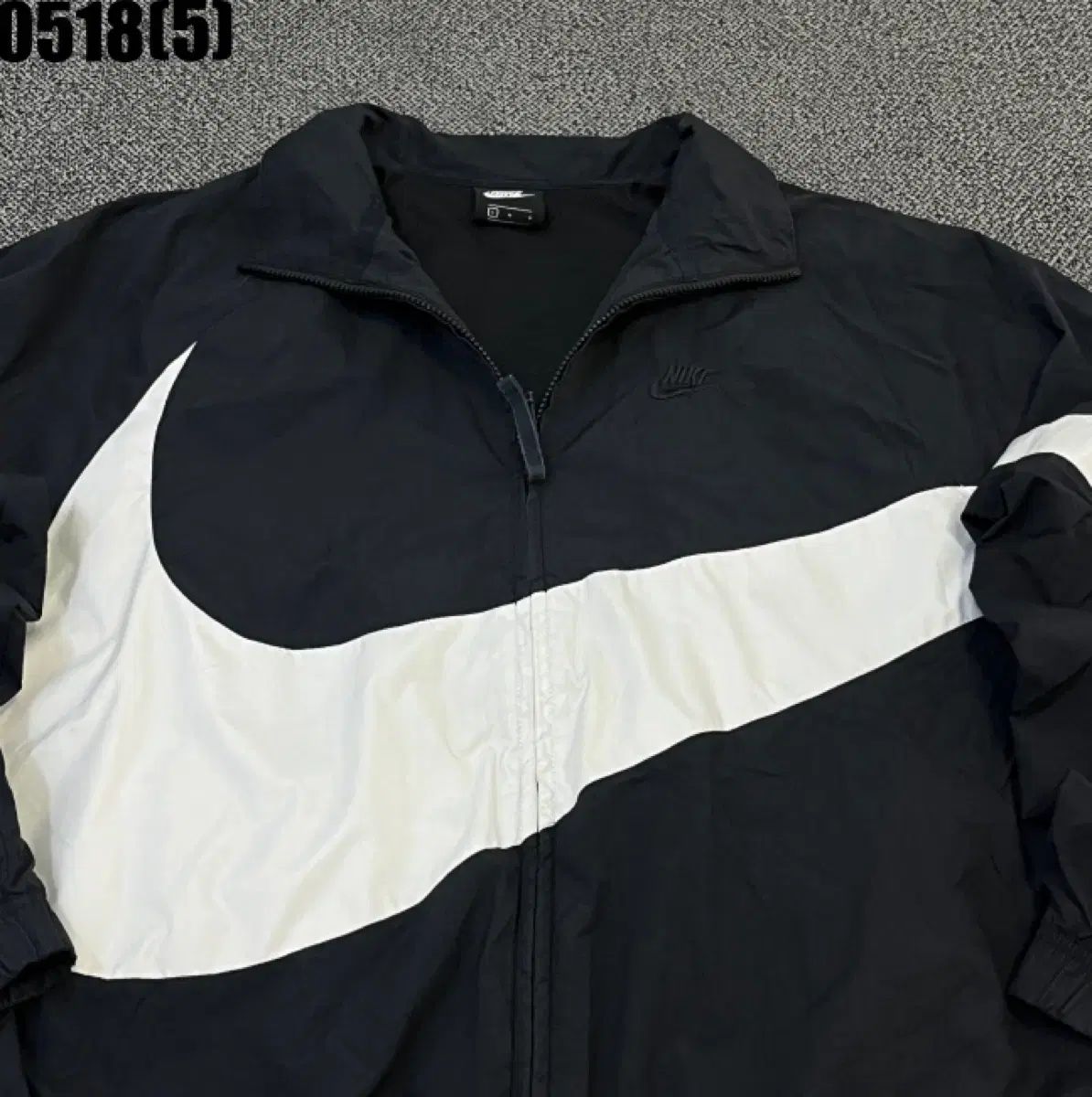 【激レア支給品】Nike ナイキ　フランクフルト　ジャージ ブラック　L 上 ナイキ メンズ ウインドフルジップ WR LND ジャケット 26 HV8370 010