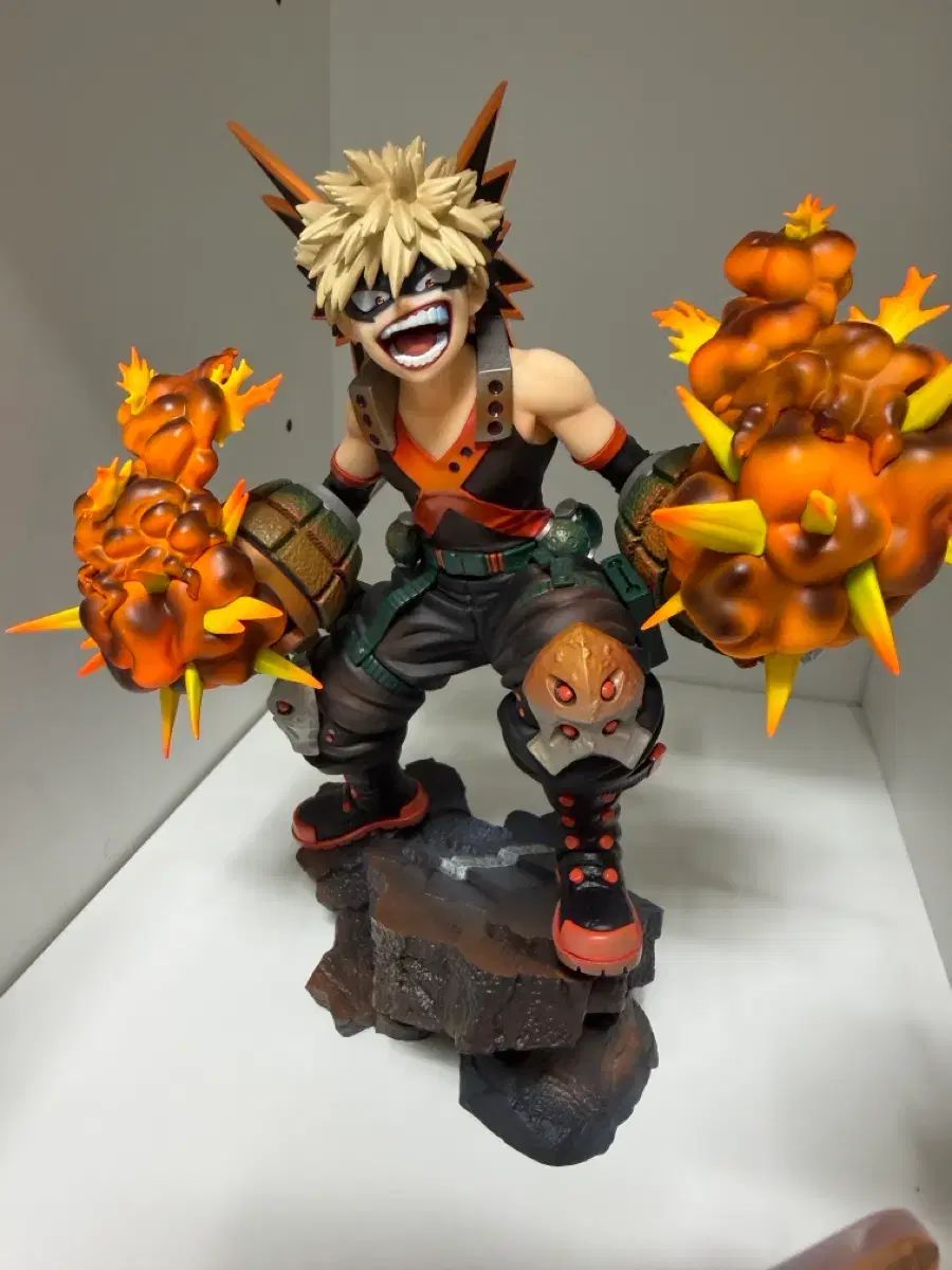 爆豪 s-fire 1/8 スケール フィギュア