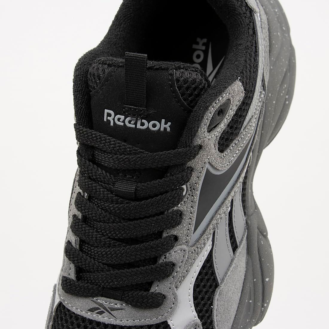 新品 Reebok チャージ ラン / REEBOK CHARGE RUN (ピュアグレー) 27.5cm 新品 Reebok チャージ ラン / REEBOK CHARGE RUN (ピュアグレー) 27.5cm
