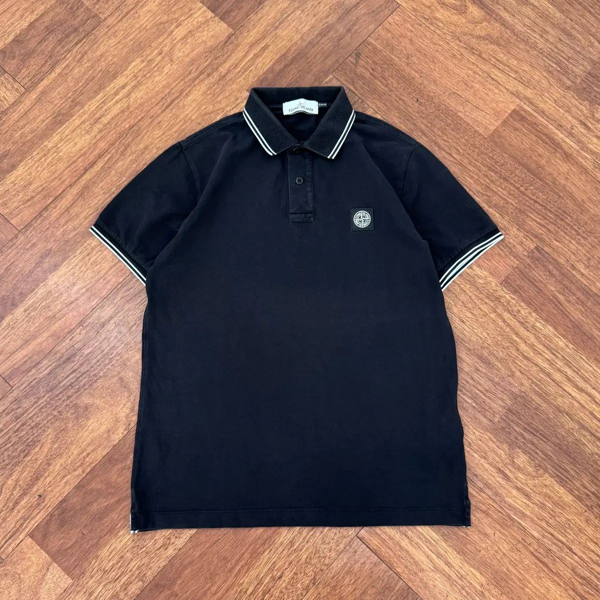 L STONE ISLAND ストーンアイランド ロゴ パッチ PK 半袖 KARA（カラ） Tシャツ