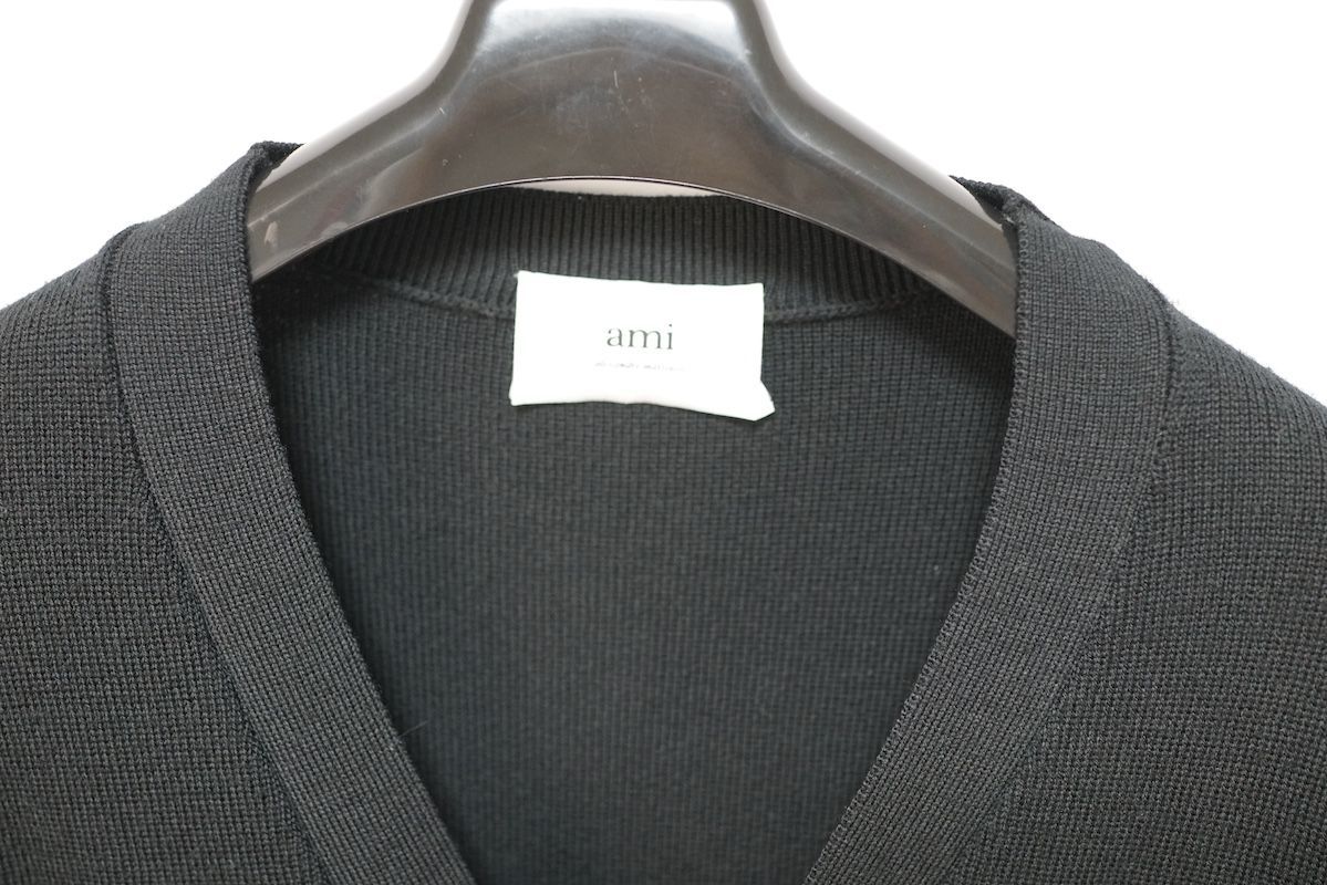 AMI PARIS Ami de Coeur アミ パリス ハート ロゴ刺繍付き ブラック