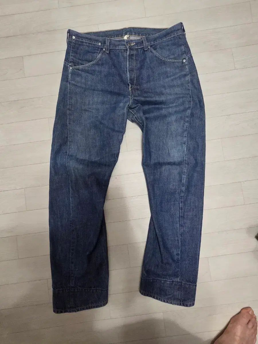 36 リーバイス エンジニアドジーンズ