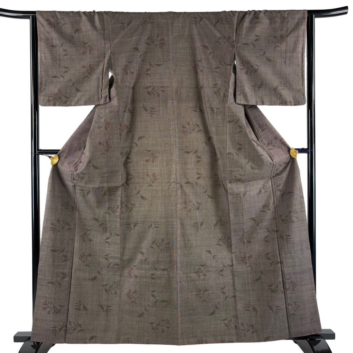 【美品】 大島紬 身丈162cm 裄丈65.5cm M 袷 純泥染 証紙 草花 葉柄 焦茶色 正絹 秀品 【中古】