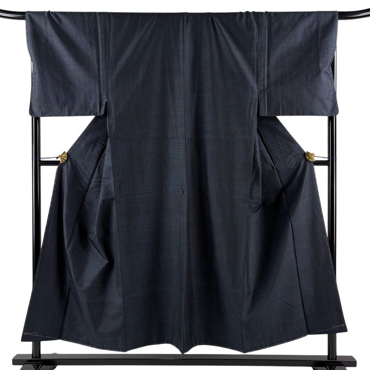 【美品】 男着物 身丈150.5cm 裄丈69cm L 袷 アンサンブル 紬 亀甲絣 紺色 正絹 秀品 【中古】