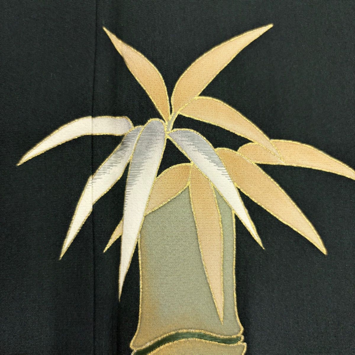 付下げ 身丈162cm 裄丈64cm M 袷 竹 金彩 刺繍 深緑 正絹 秀品 一つ紋