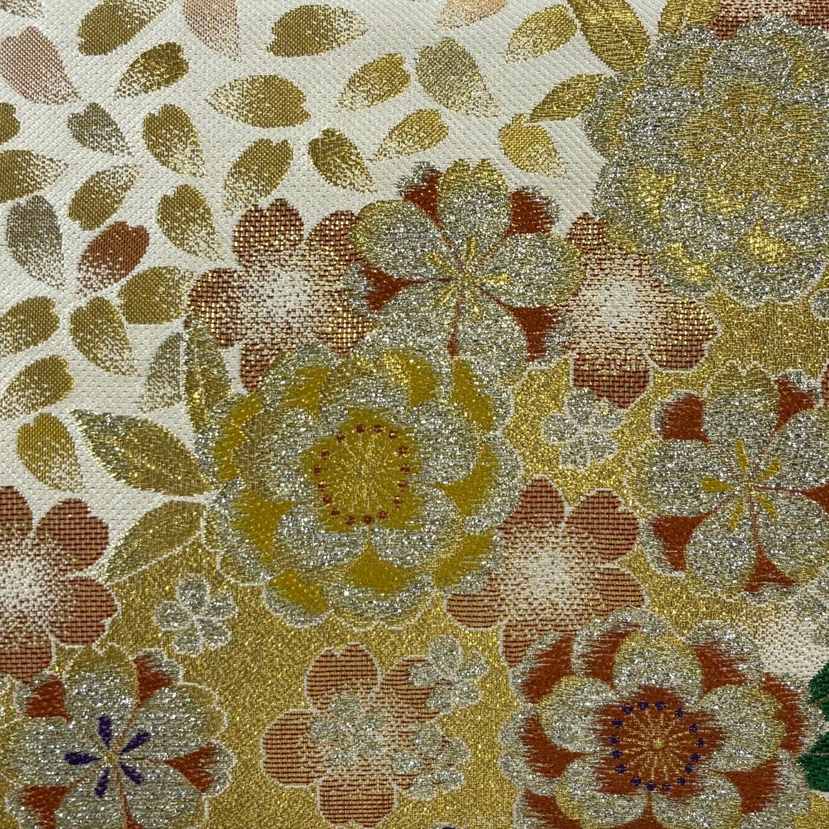 袋帯 秀品 振袖向き 桜 花びら 金糸 箔 金色 六通 正絹 【中古