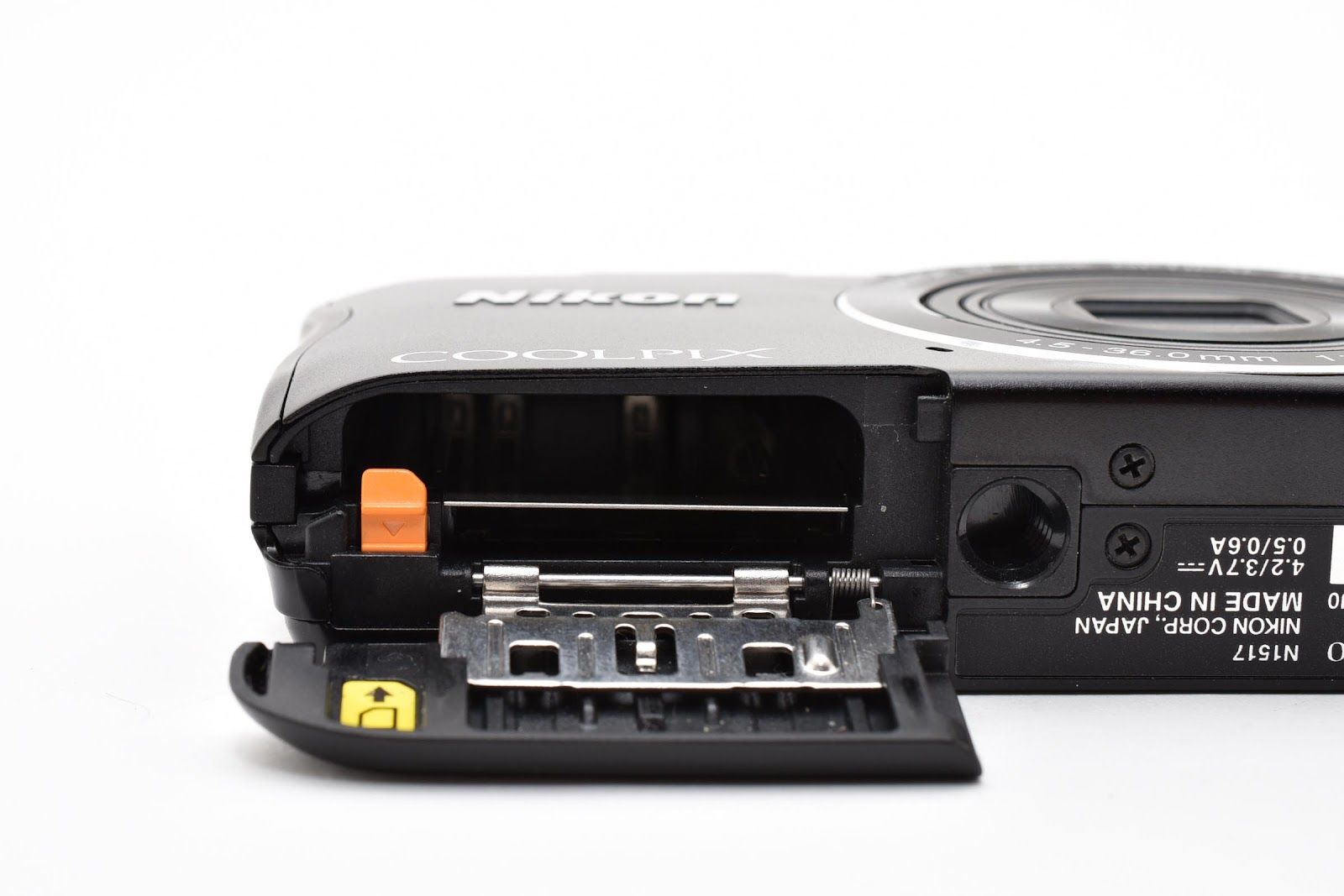 ☆現状品☆ ニコン Nikon COOLPIX A300 ブラック デジタルカメラ 現状