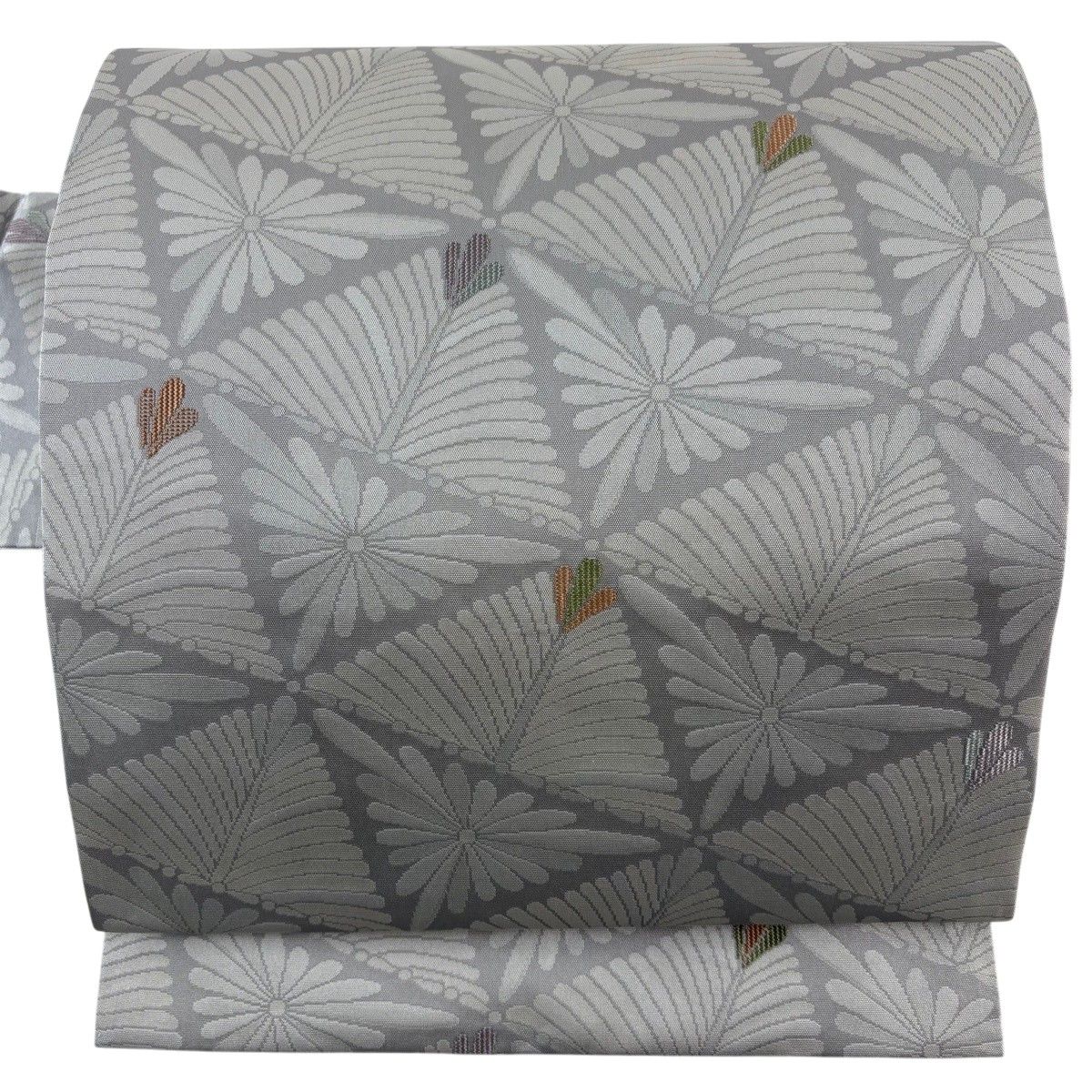 【美品】 名古屋帯 名品 落款 菊 若松 灰色 正絹 【中古】