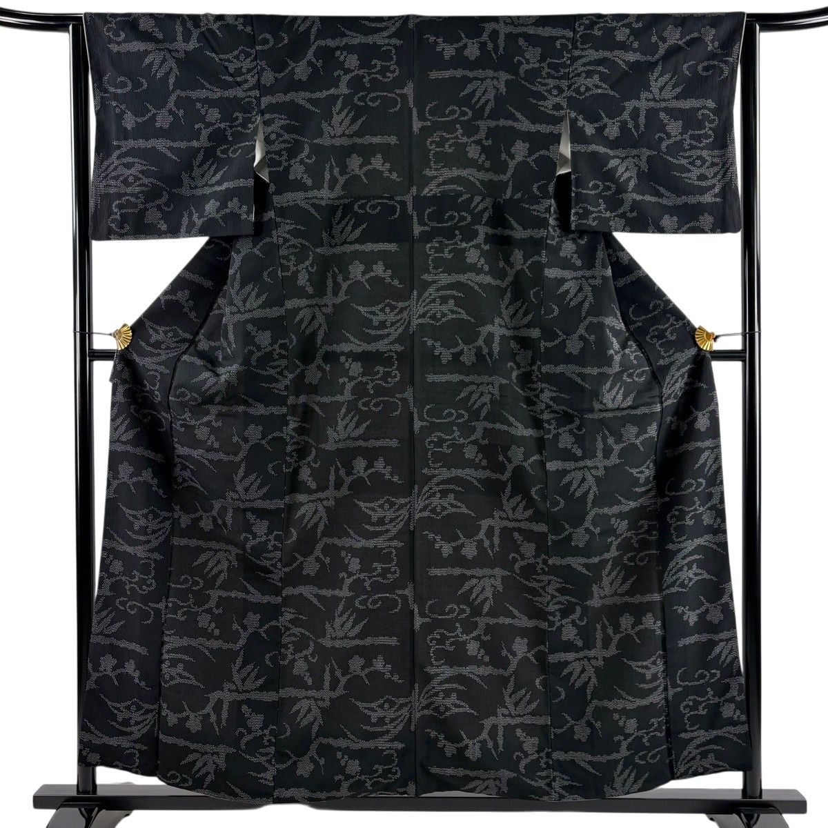 紬 身丈157.5cm 裄丈65cm M 袷 松竹梅 黒 正絹 秀品 【中古】 - メルカリ